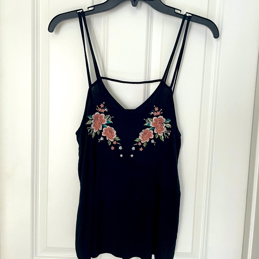 American Eagle flowy tank top